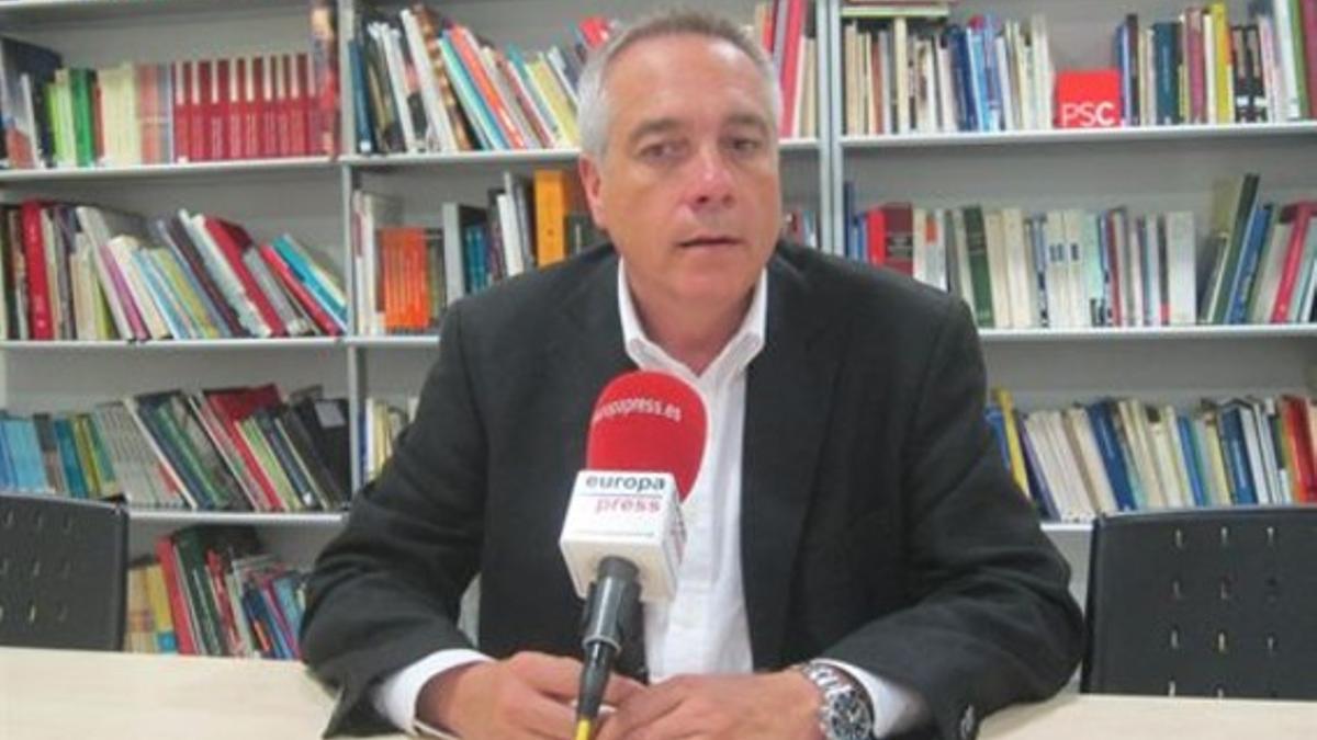El líder del PSC, Pere Navarro, durante la entrevista
