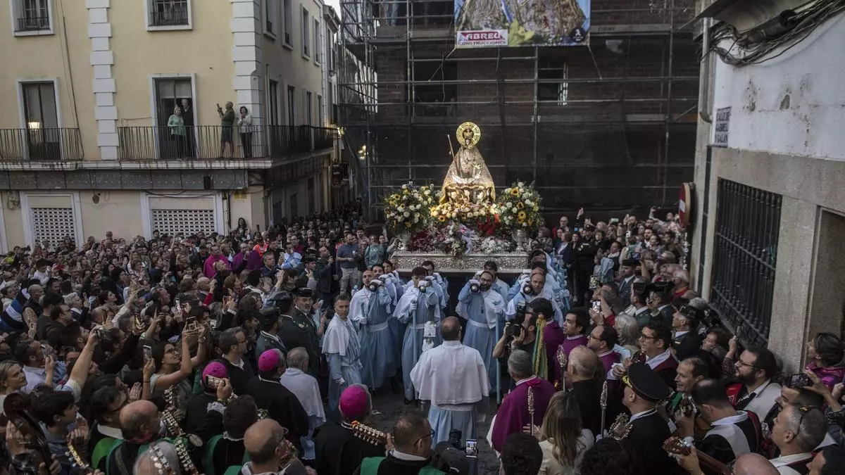 La Bajada de la Virgen de la Montaña dispondrá de seguridad especial en las Cuatro Esquinas de Cáceres