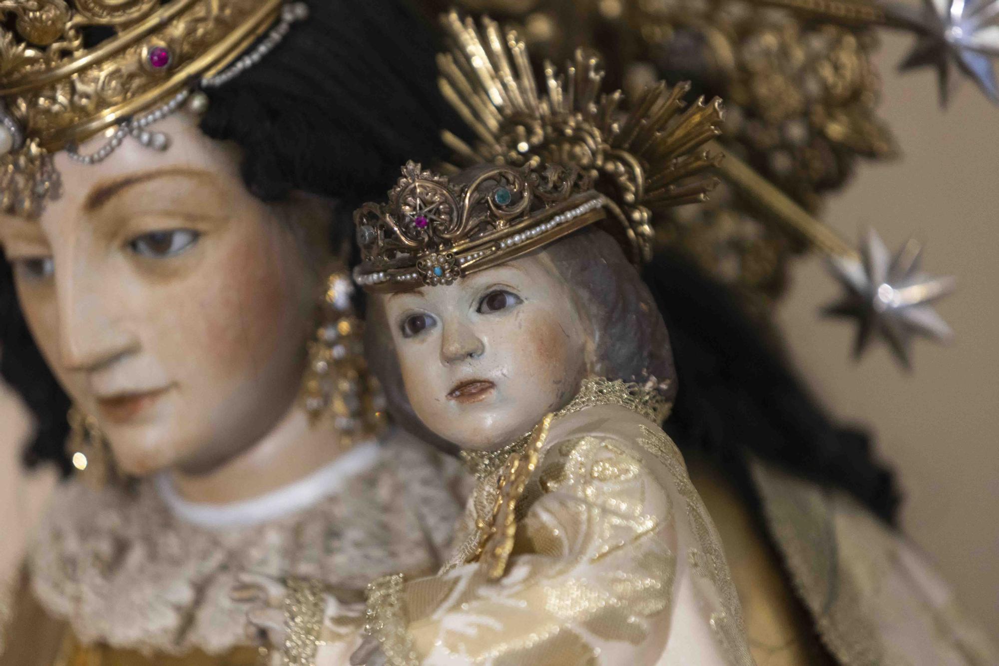 La Virgen de los Desamparados en el Ayuntamiento