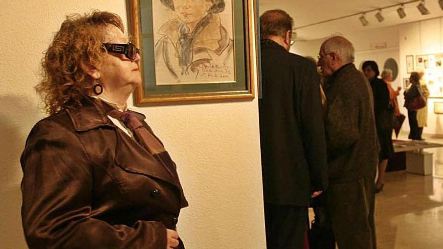 Marian Suárez, en una exposición en la Casa de Cultura. | Miki López