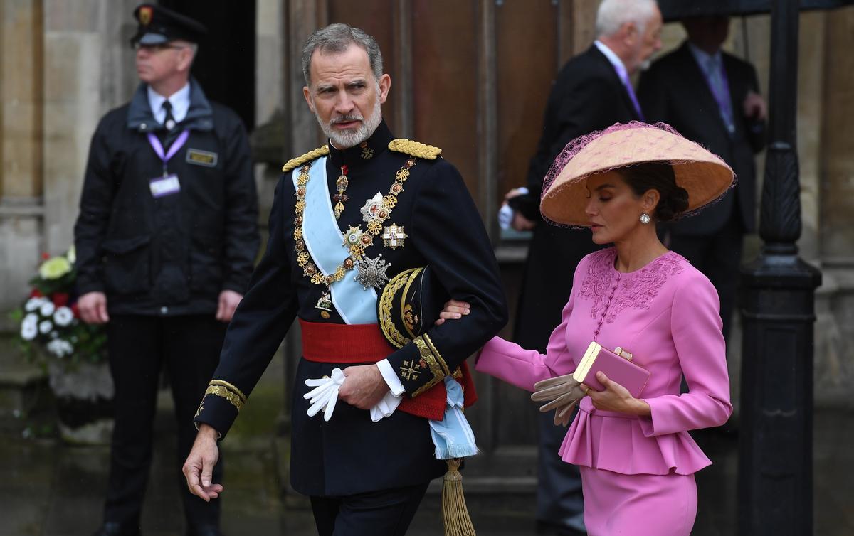 Los reyes Felipe VI y Letizia asisten a la coronación de Carlos III, en imágenes