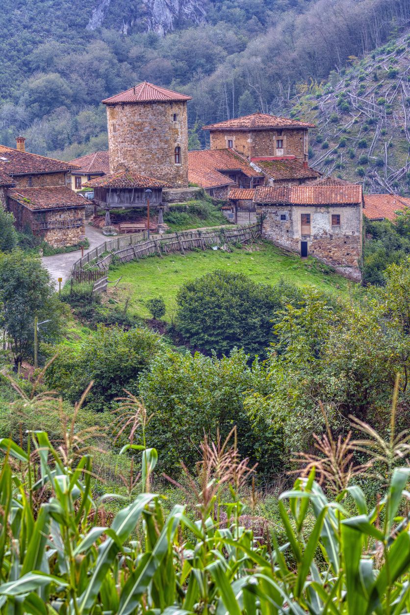 Vista del precioso pueblo de Bandujo en Asturias