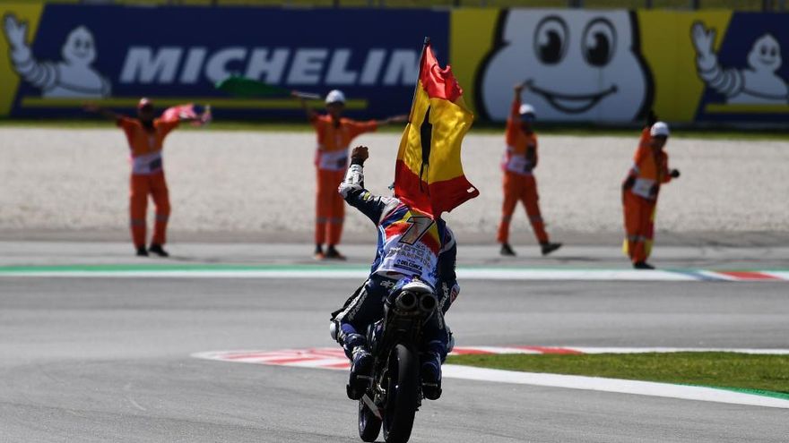 Jorge Martín celebra el campeonato de Moto3