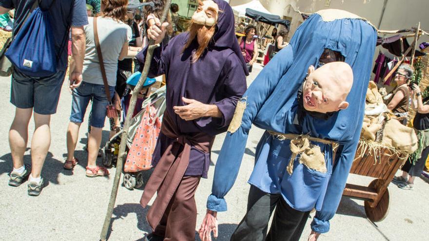 Tota mena de personatges desfilaran pels carrers del poble