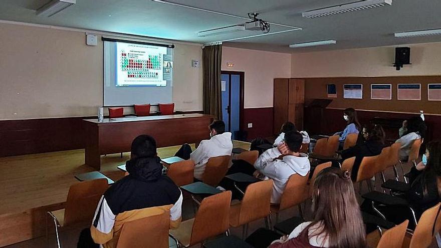 Taller virtual sobre la superconductividad.