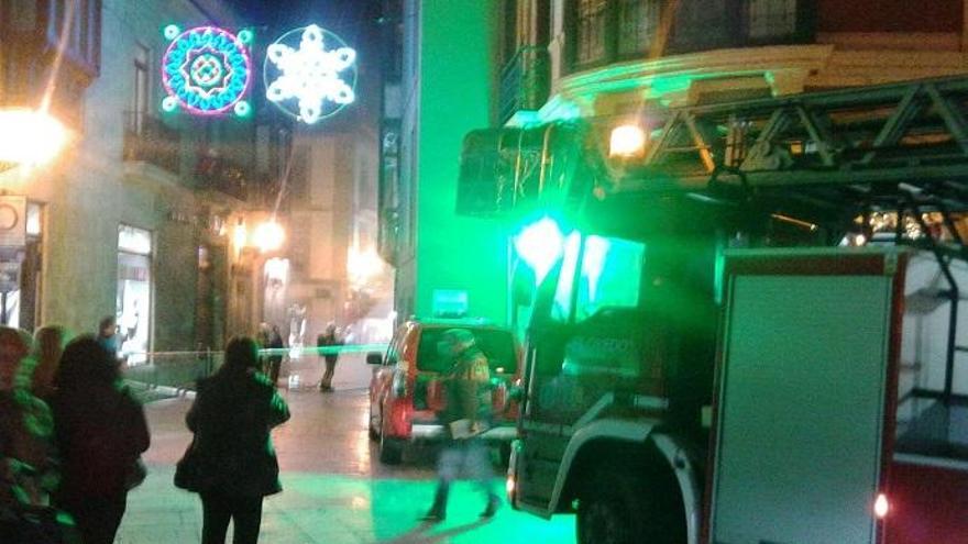 Fuego en un bazar chino de Oviedo