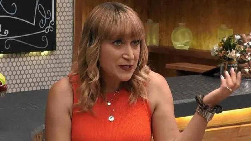 Isabel asegura que le &quot;confunden con Luján Argüelles&quot;.