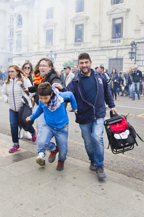 Búscate en la mascletà del 3 de marzo