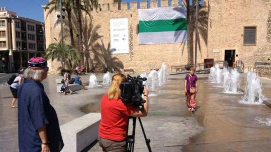 Un equipo de la televisión polaca rodó ayer imágenes en el centro de la ciudad