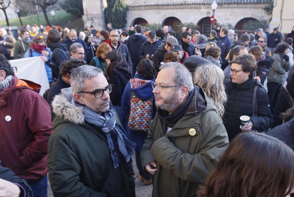 Concentració de protesta per les detencions dels alcaldes de Verges i Celrà
