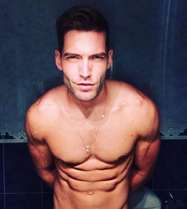 El tinerfeño Ricardo Tacoronte, el gay más guapo de España