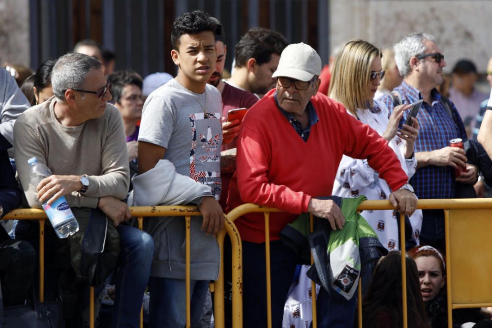 Búscate en la mascletà del 5 de marzo