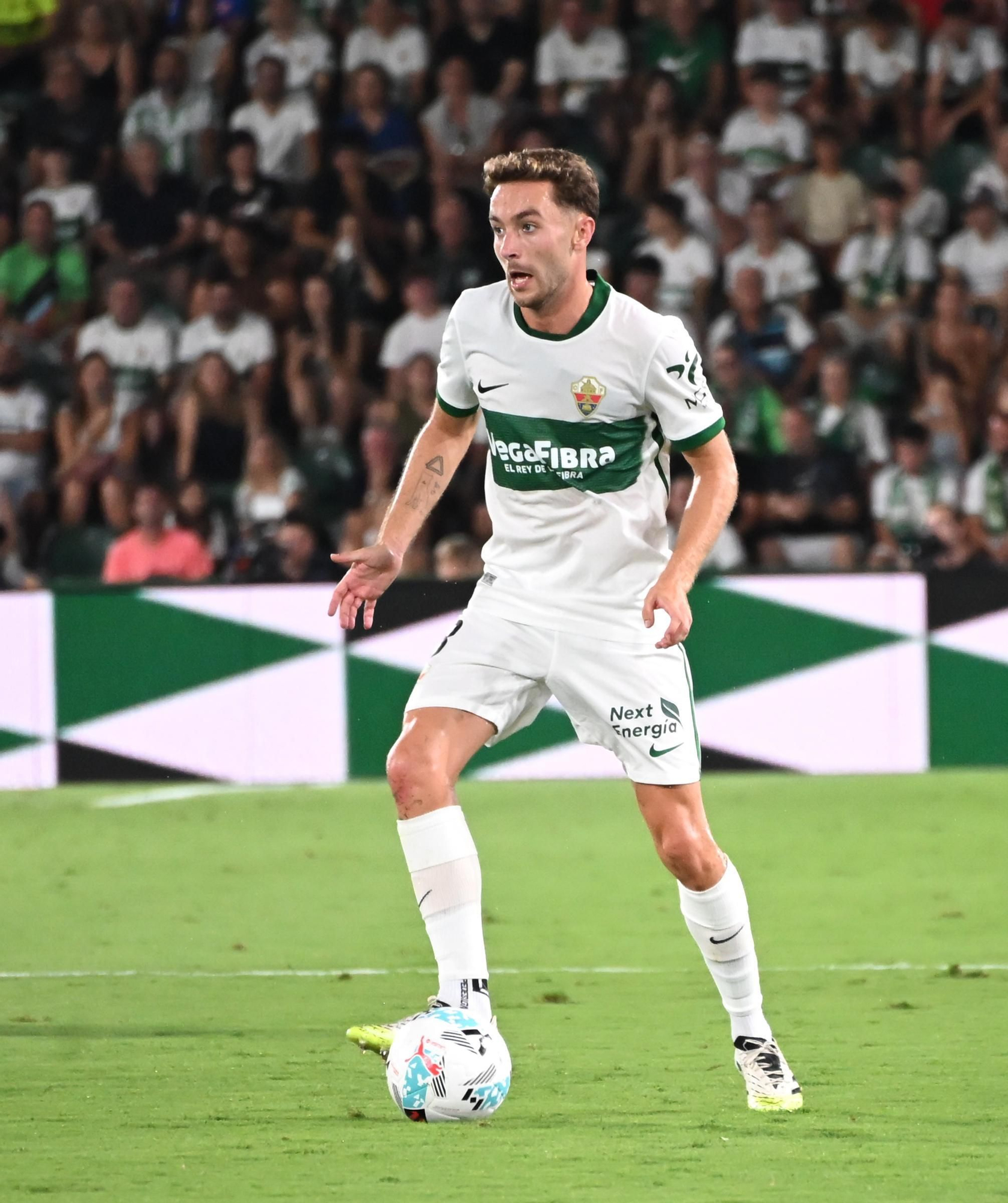 El Elche vuelve a Primera División con un empate frente al Betis (1-1)