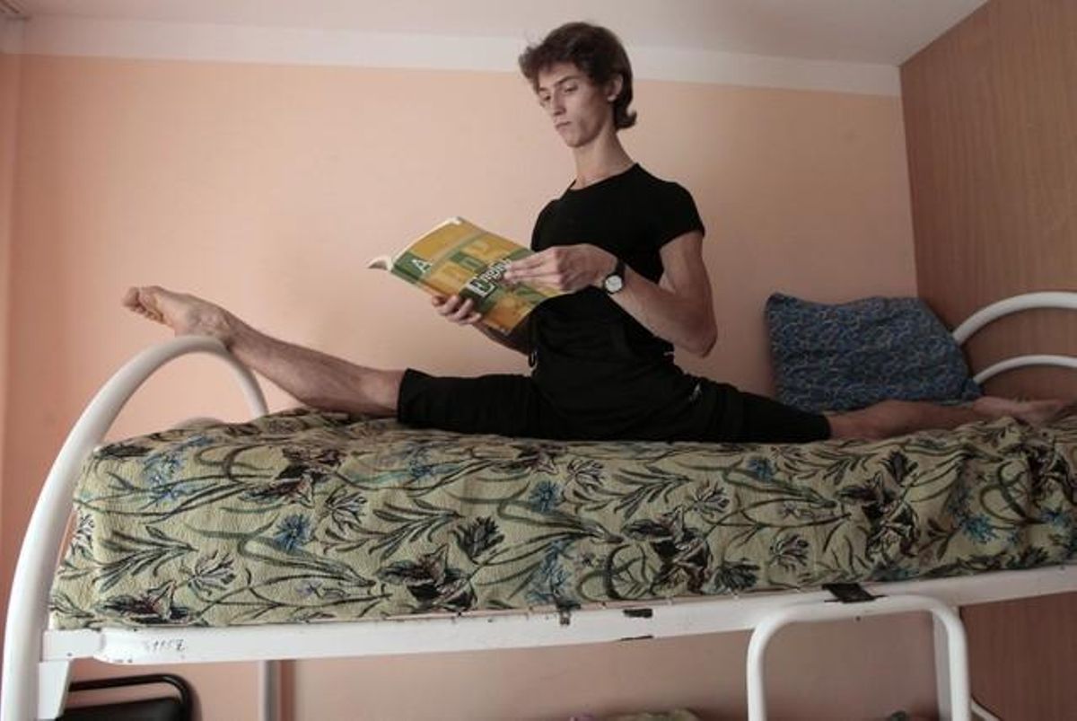 Iuri Kudyavtsev, de 18 anys, estudiant del col·legi coreogràfic Krasnoiarsk.