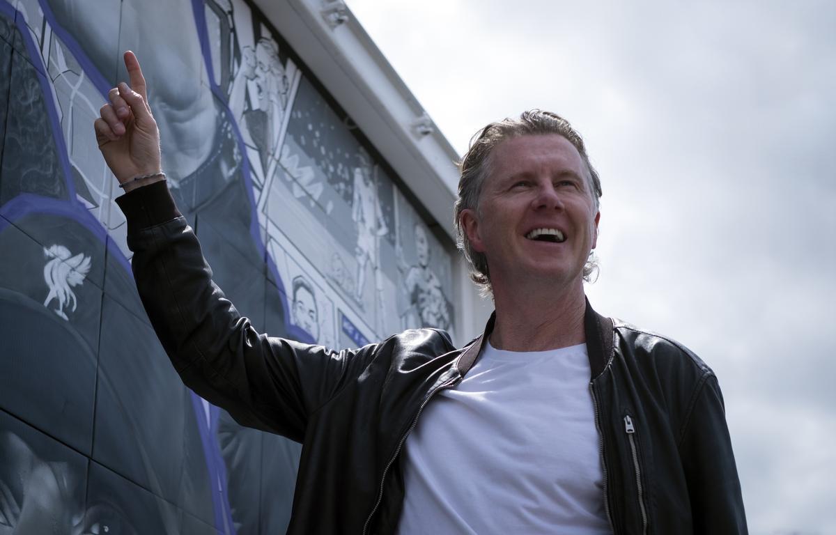 El increíble mural que preside el Stade de France para la final de la Champions