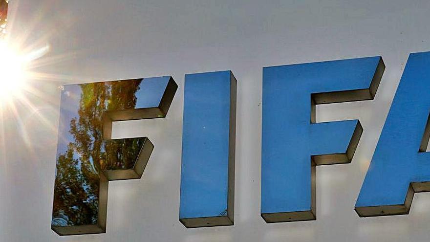La FIFA propone una vuelta con cinco cambios por partido
