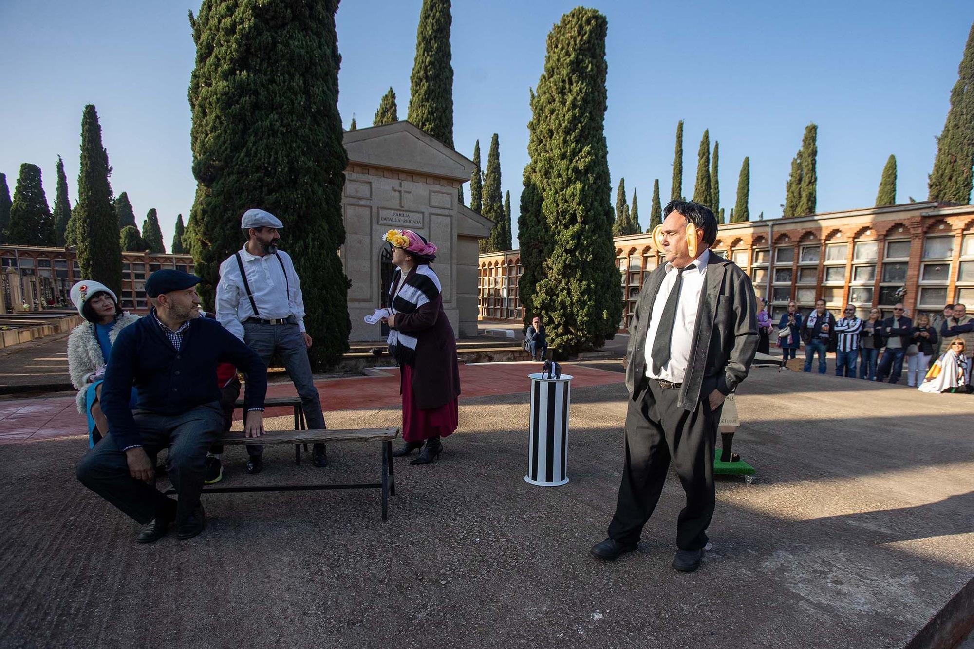 Recreación teatralizada de la historia del CD Castellón en el cementerio de San José