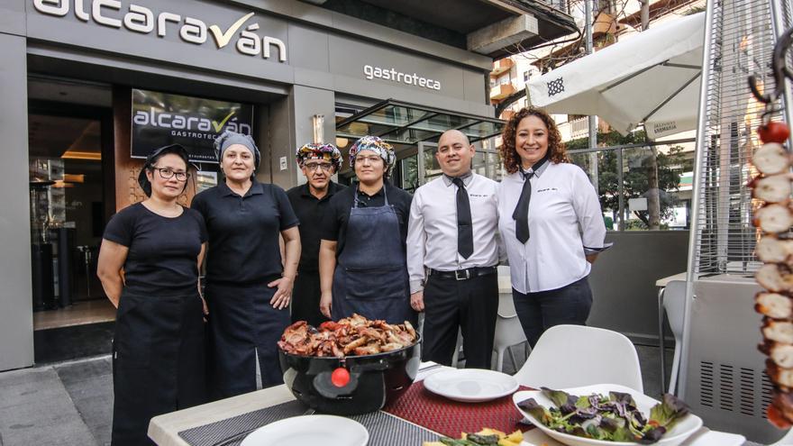 AlcaraVán Gastroteca triunfa con su menú a 15 euros y un eficiente servicio a domicilio