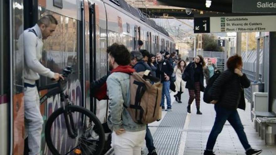 Retards de 20 minuts a l&#039;R4 per una avaria d&#039;infraestructura a Barcelona