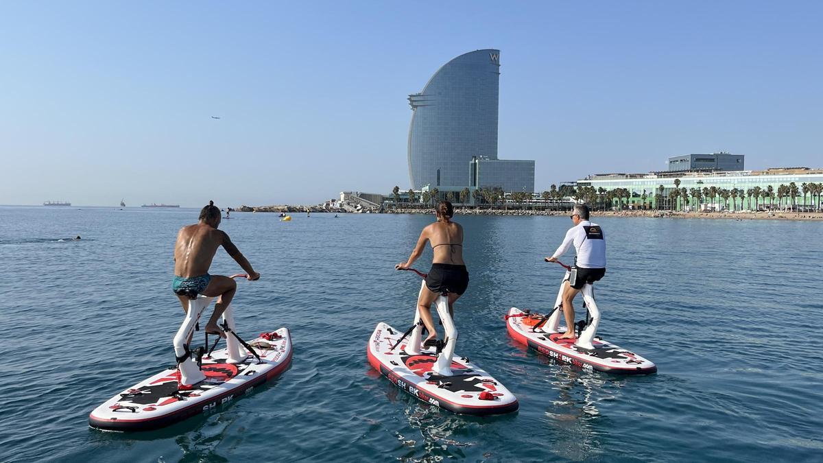 Paseo en bici por la Barceloneta.