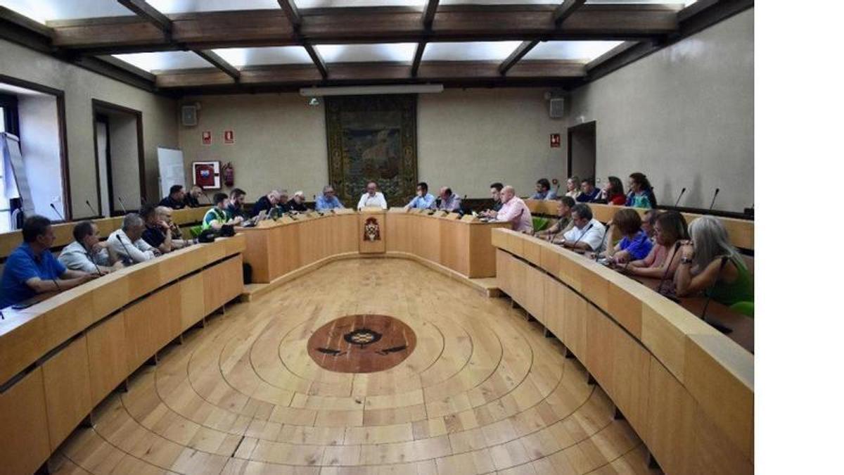Delegación de Gobierno en Madrid reúne en Alcalá a 25 municipios para coordinar el dispositivo del eclipse