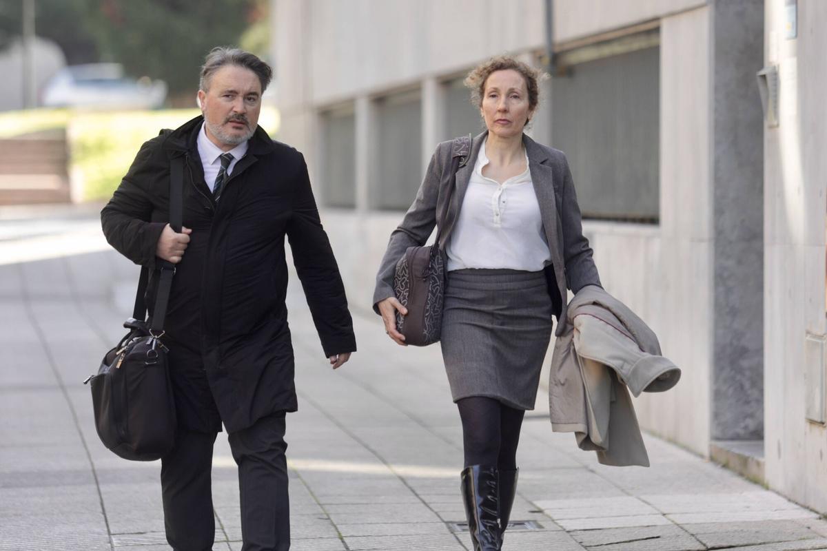 Los abogados defensores en los juzgados de Oviedo.