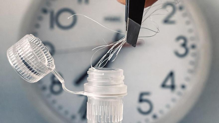 Tu Cabello Revela Tu Reloj Biológico: Avance Médico Personaliza Tratamientos