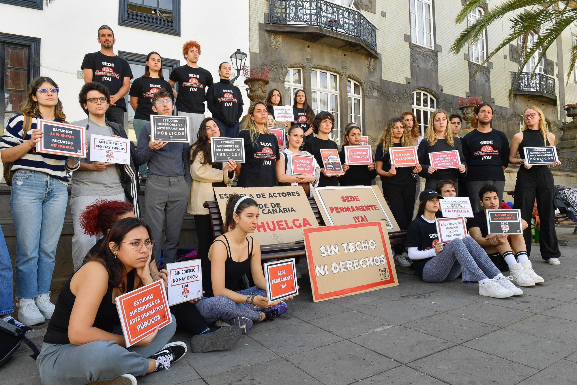 Nueva protesta de la Escuela de Actores de Canarias