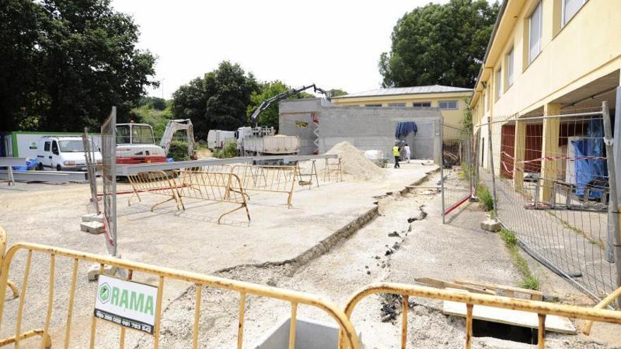 La central de biomasa para edificios públicos avanza con la conexión al auditorio de Lalín