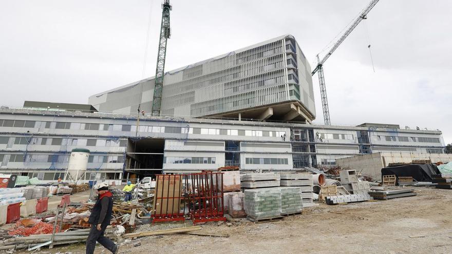 Obras en el futuro Novo Montecelo, ampliación del actual hospital.