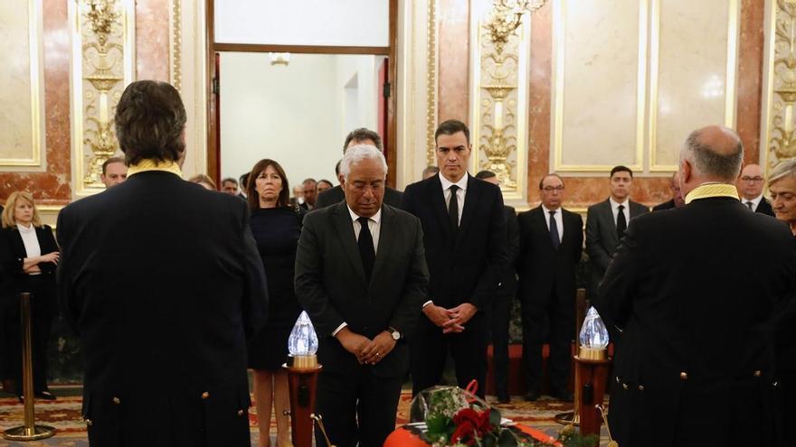 El PSOE busca la complicidad del PP para dedicar un 