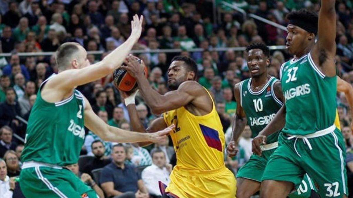 El Barça recupera el liderato en la pista del Zalgiris