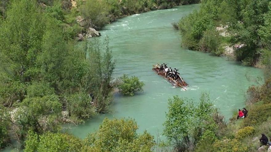 Éxito del descenso de navatas en el Gállego