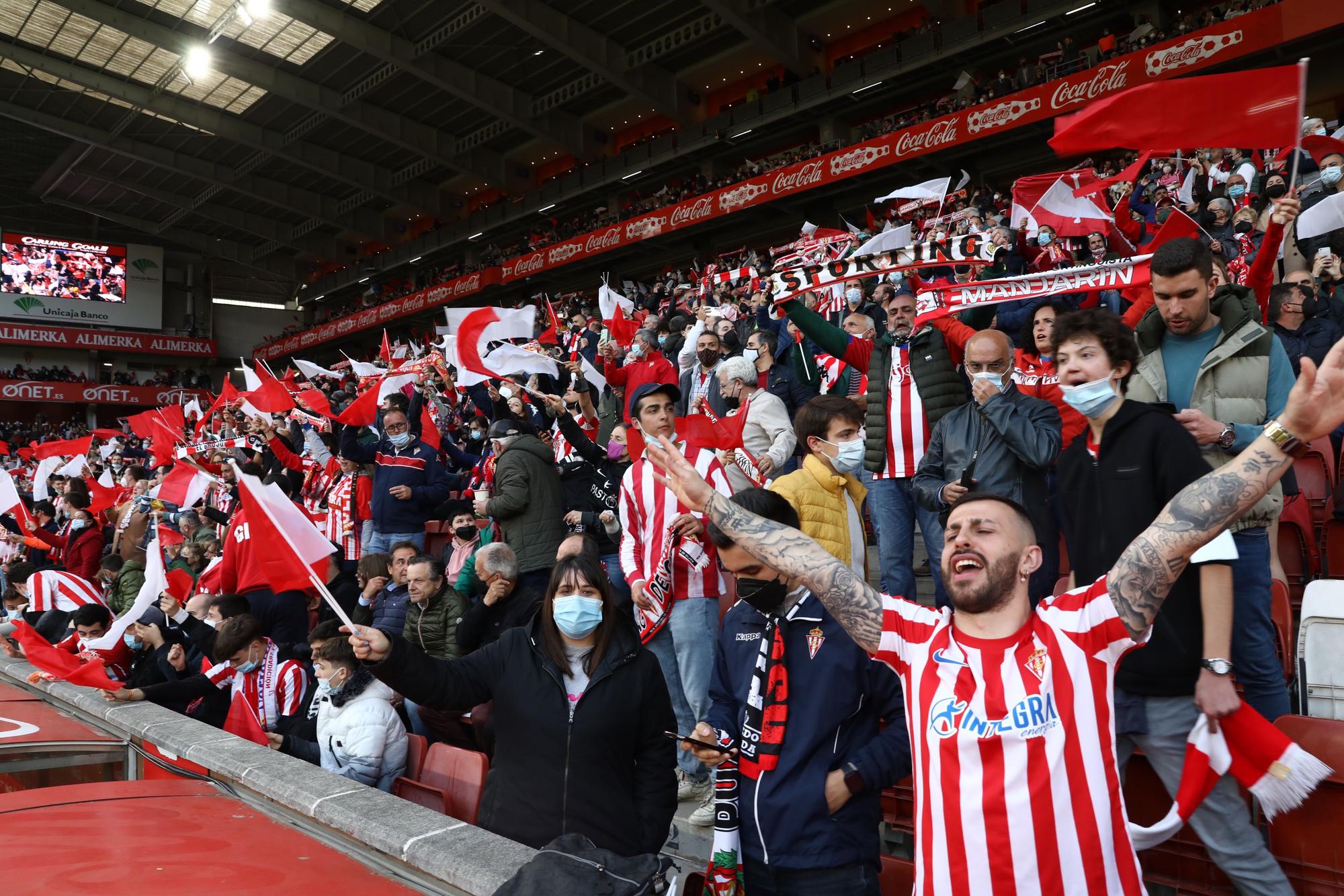 EN IMÁGENES: Así fue el derbi asturiano en El Molinón