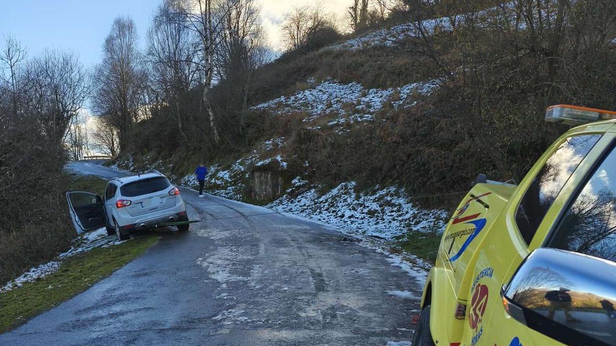 El vehículo, esta mañana en la ladera
