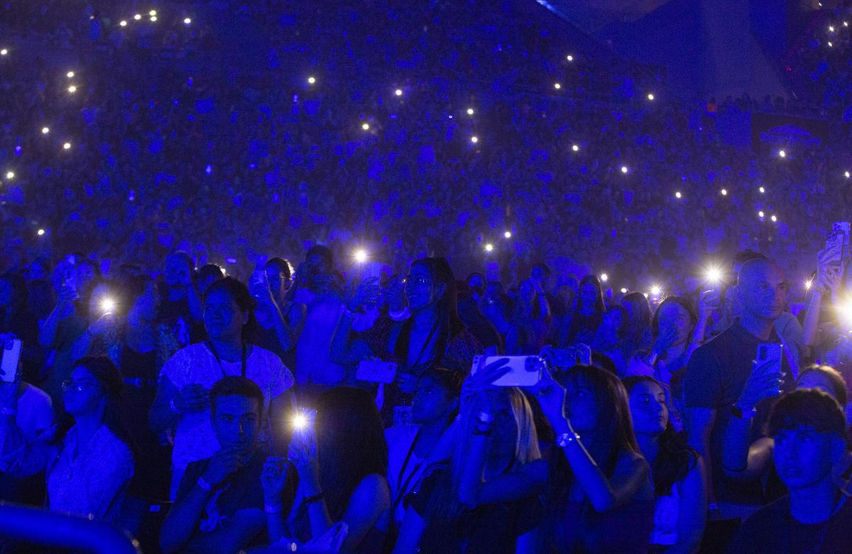 Sebastián Yatra, el príncipe de los tacones rojos en su concierto en el Palau Sant Jordi de Barcelona