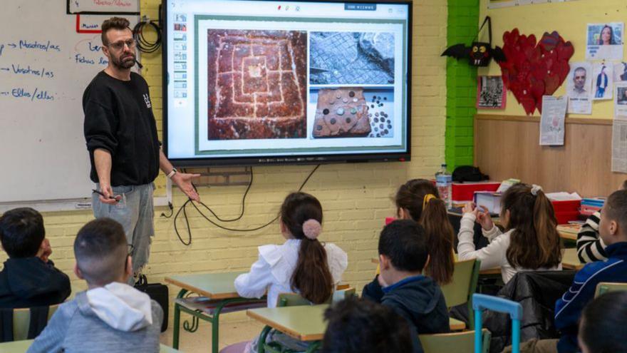 Los escolares de Xinzo aprenden juegos romanos