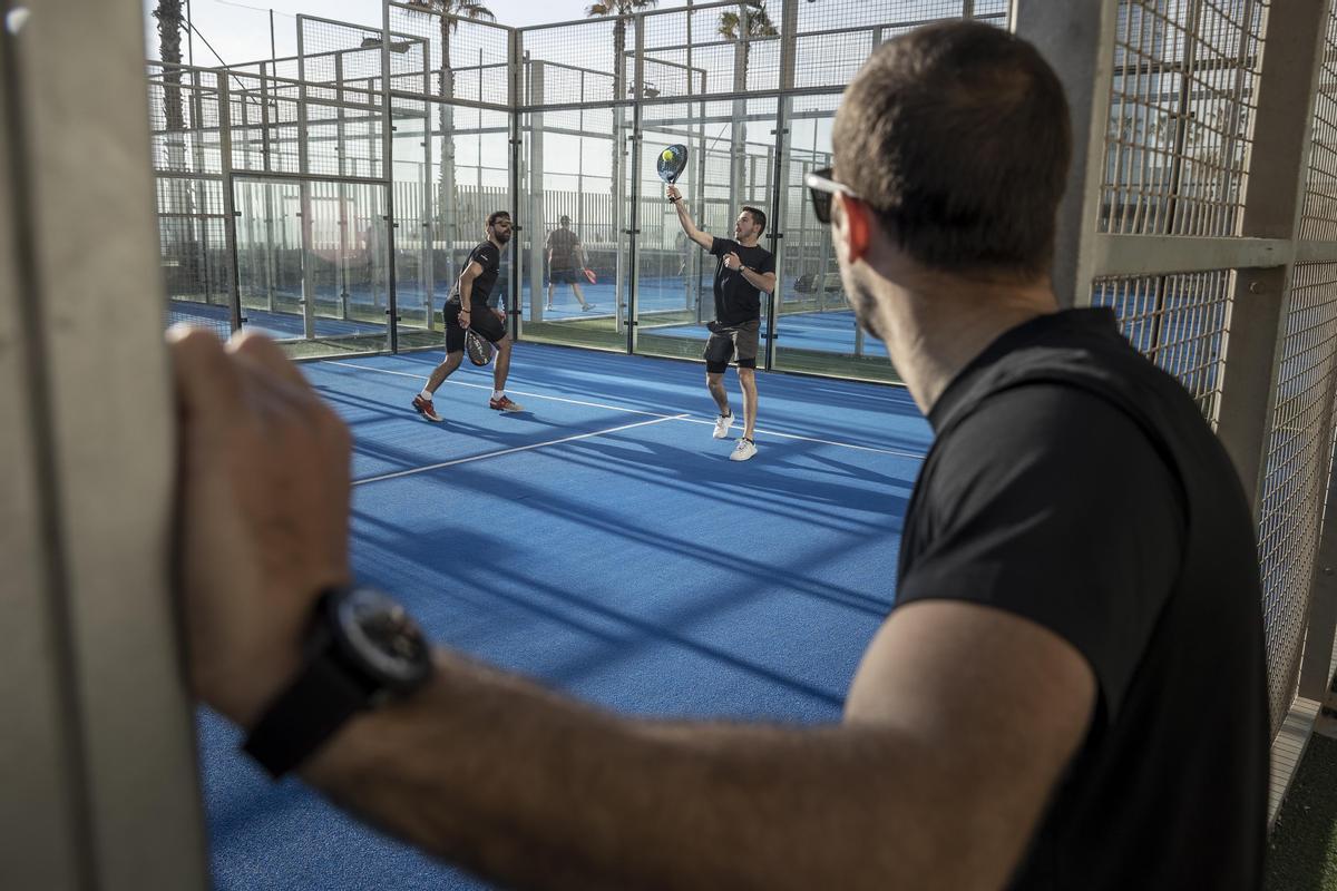 El Alinghi Red Bull Racing de la Copa América entrena en Barcelona