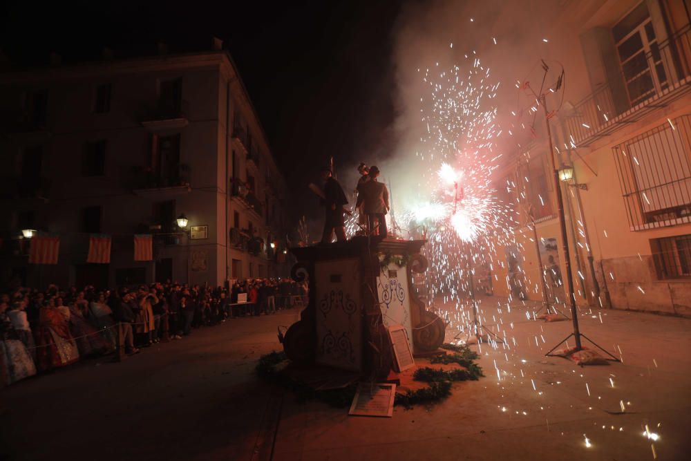 Cremà de la falla decimonónica de la Unesco