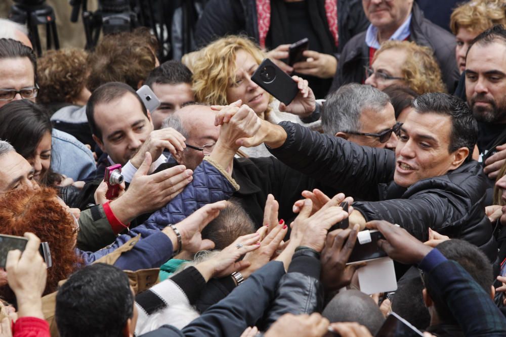 Pedro Sánchez reaparece en un acto en Xirivella