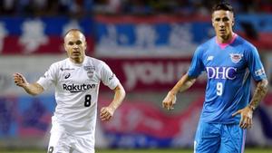 Iniesta y Fernando Torres, en el partido de la Copa del Emperador.