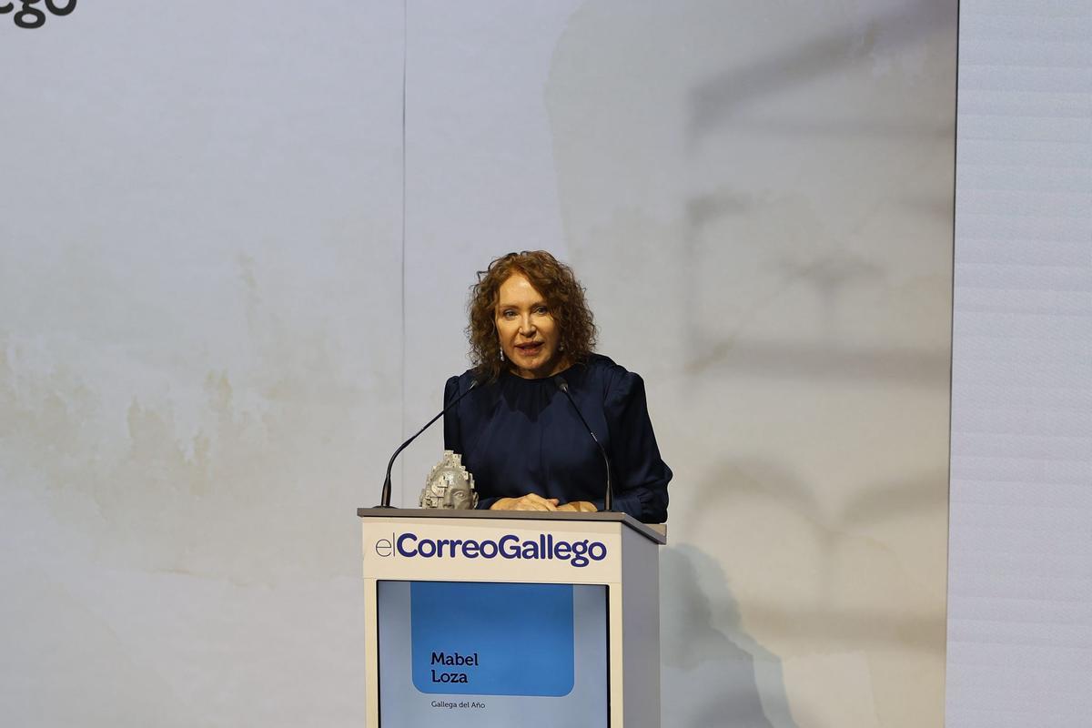 Mabel Loza, catedrática de Farmacología de la Universidade de Santiago (USC) durante su discurso