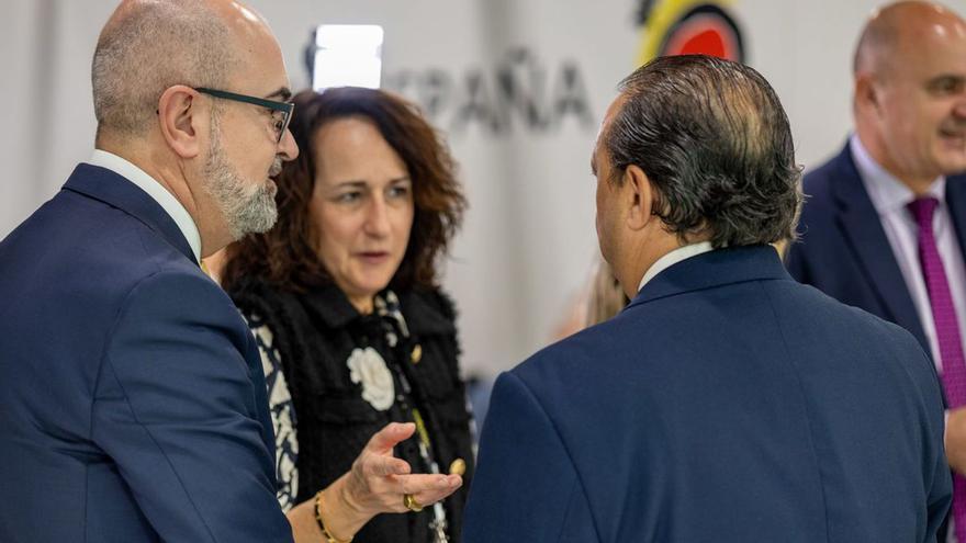 Encuentros y reuniones en el marco de Fitur. | FOTOS: AYUNTAMIENTO DE SANT JOSEP