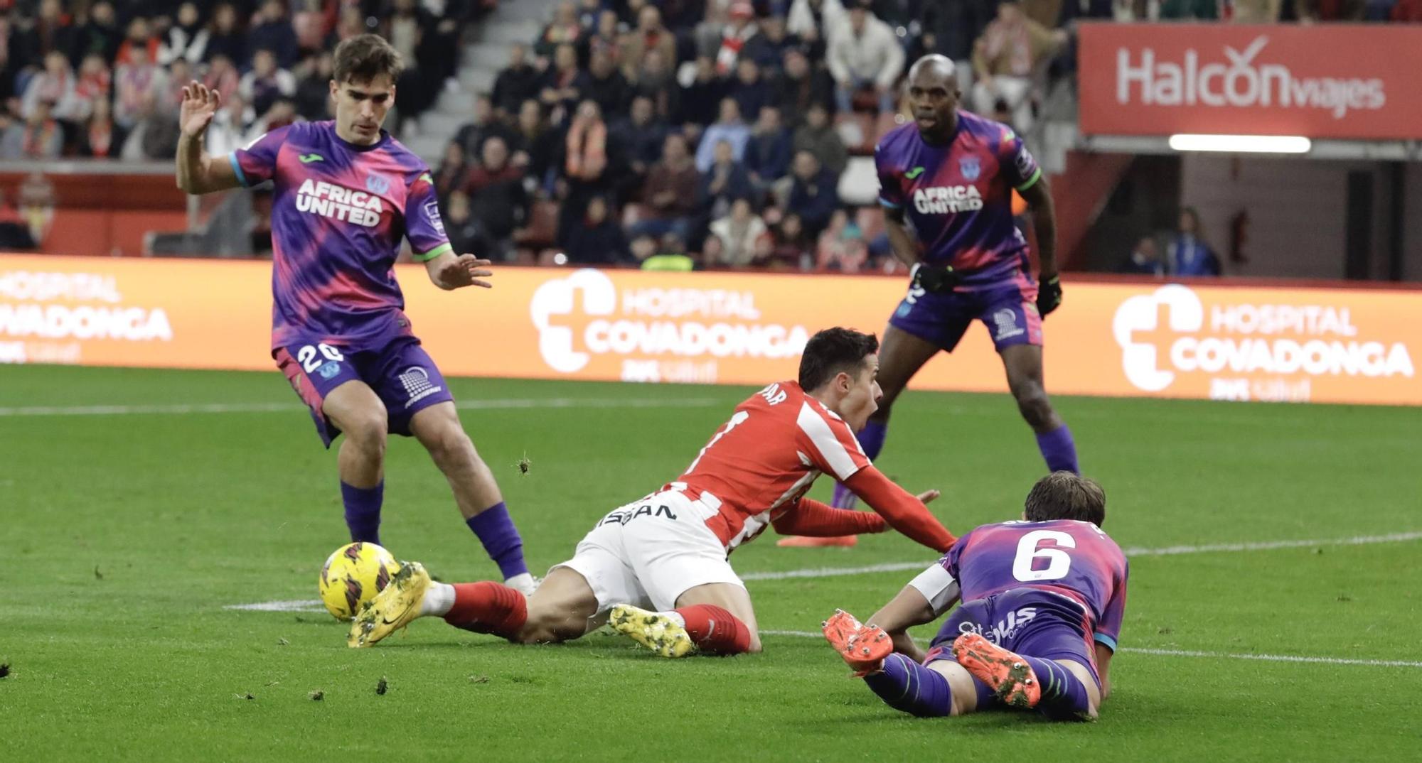 El partido entre el Sporting y el Leganés, en imágenes