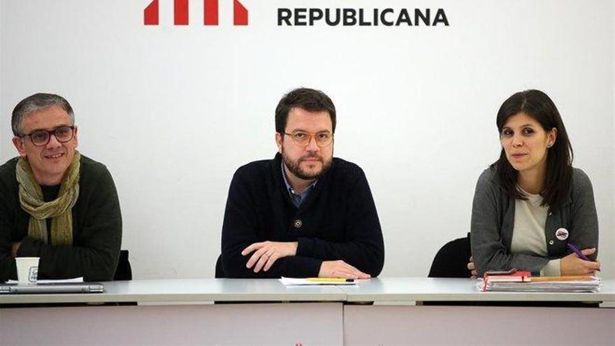 PSOE y ERC pactan una consulta sobre los acuerdos de la mesa de diálogo