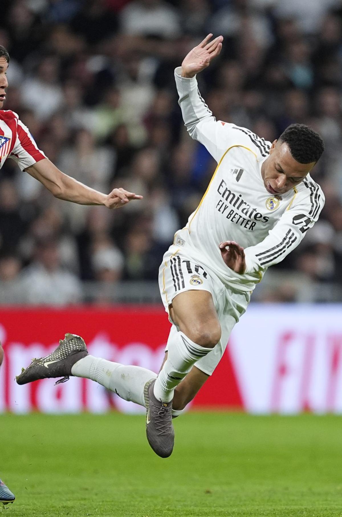 Mbappé: "Això del genoll equivocat no és veritat"