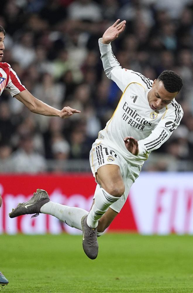 Mbappé: "Això del genoll equivocat no és veritat"