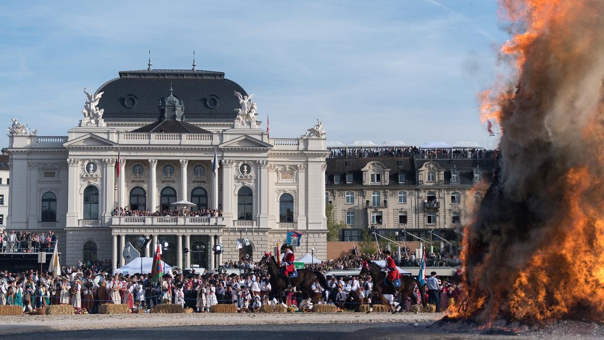 ¿Sabes lo que es el 'böögg'? Así dan por terminado el invierno en Zúrich