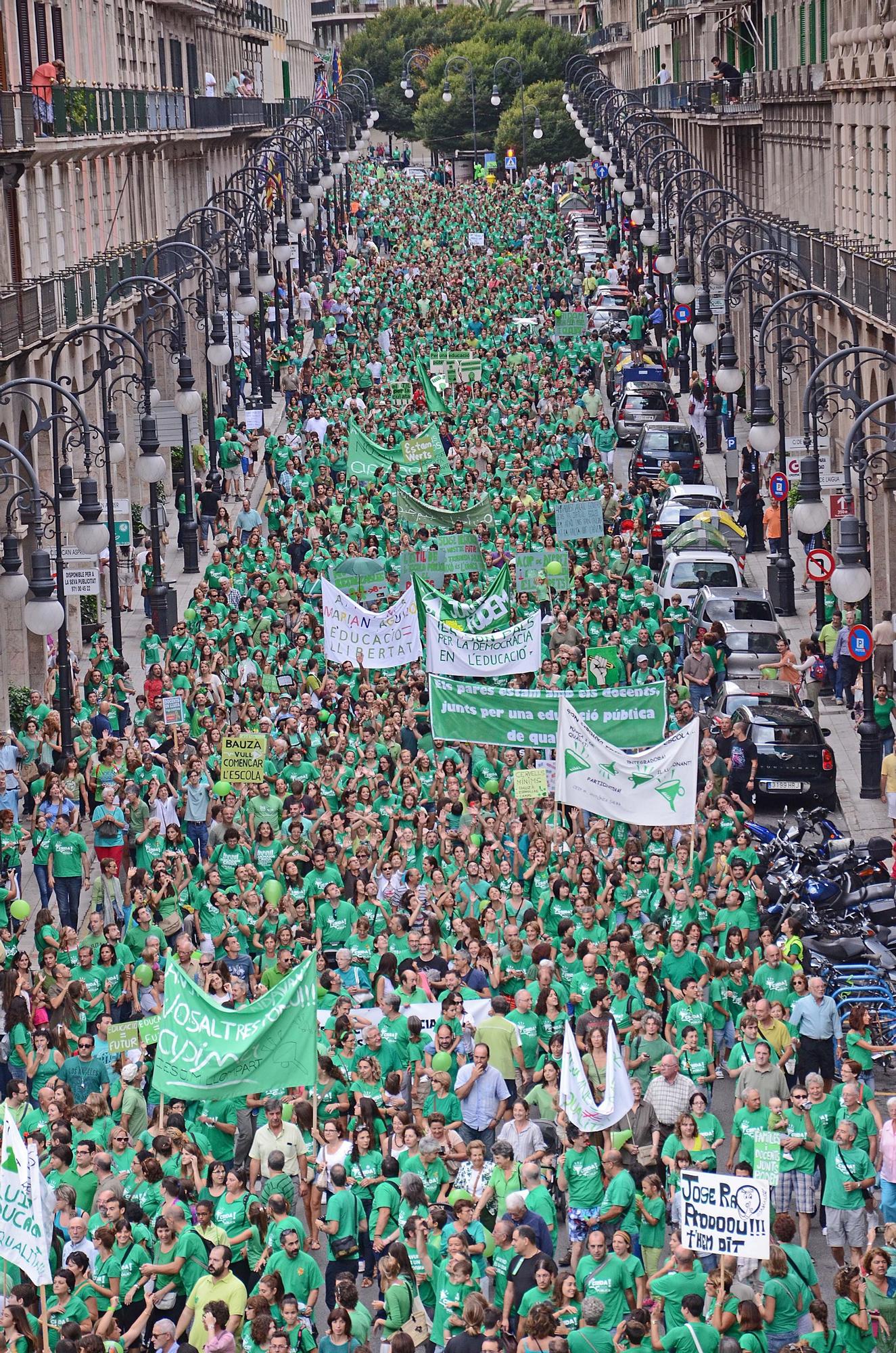 FOTOS | Se cumplen 10 años de la gran manifestcación contra el TIL en Palma