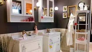 Adiós al toallero del baño y la humedad: Ikea tiene el armario para guardar toallas y botes por menos de 10 euros